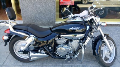 Esta es la moto que me he comprado... que os parece? 2300 km reales